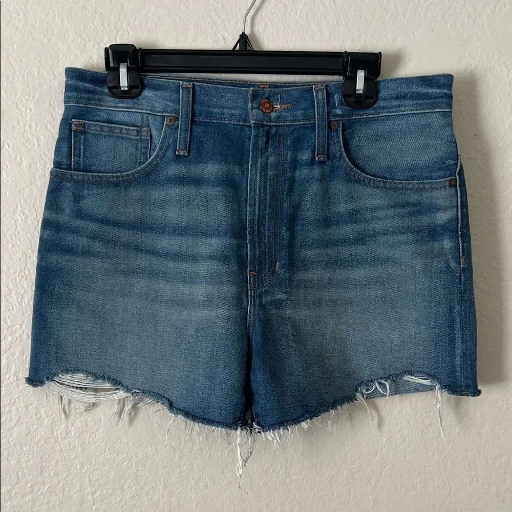 Like New! Madewell The Perfect Jean Short in Size 30